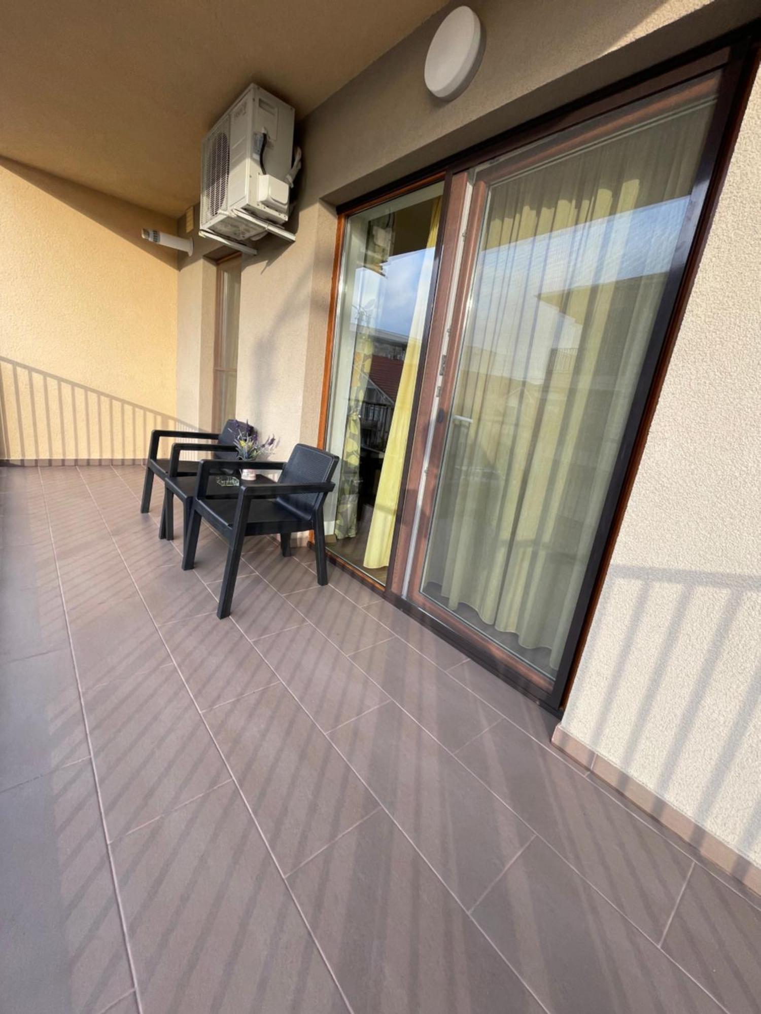Elitevista By Cristian Apartment ทิมิชัวรา ภายนอก รูปภาพ